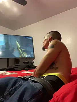 Prettyboiflaco online show from 12-12-24, 02:04