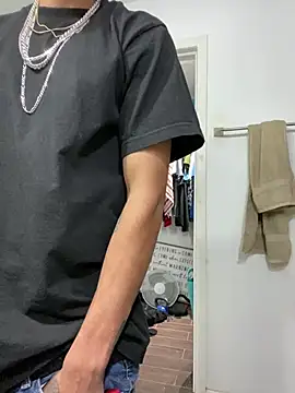 Prettyboiflaco online show from 12-14-24, 11:45