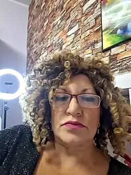 Snapshot of Hot_Azaleea chatting on 10-08-25, 06:44 Hot Azaleea online show from 10-08-25, 06:44