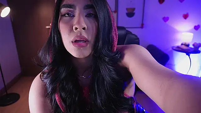 Snapshot of Isabella_dior chatting on 02-13-26, 03:30 Isabella dior online show from 02-13-26, 03:30