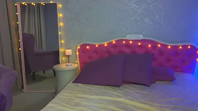 Ariana Petite online show from 02-23-25, 11:14