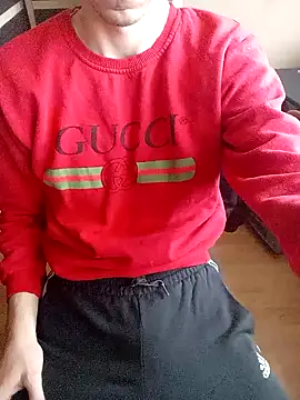 Snapshot of MlodyDres chatting on 01-16-25, 09:05 MlodyDres online show from 01-16-25, 09:05