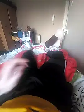 Snapshot of MlodyDres chatting on 01-25-25, 03:09 MlodyDres online show from 01-25-25, 03:09