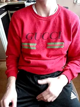 Snapshot of MlodyDres chatting on 02-07-25, 02:26 MlodyDres online show from 02-07-25, 02:26