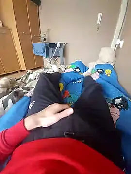 Snapshot of MlodyDres chatting on 02-13-25, 11:50 MlodyDres online show from 02-13-25, 11:50