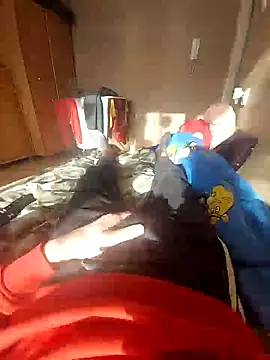 Snapshot of MlodyDres chatting on 02-15-25, 01:49 MlodyDres online show from 02-15-25, 01:49