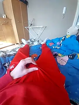 Snapshot of MlodyDres chatting on 02-19-25, 11:28 MlodyDres online show from 02-19-25, 11:28