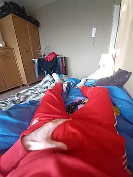 Snapshot of MlodyDres chatting on 02-20-25, 03:19 MlodyDres online show from 02-20-25, 03:19