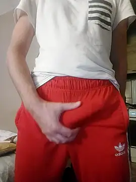 Snapshot of MlodyDres chatting on 09-10-25, 06:30 MlodyDres online show from 09-10-25, 06:30