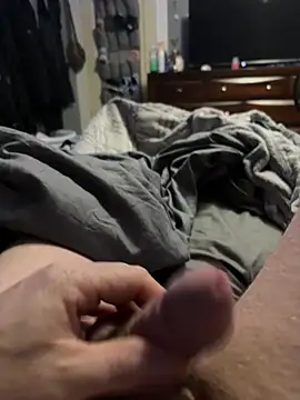 Snapshot of mirandamark2020 chatting on 02-15-26, 02:58 mirandamark2020 online show from 02-15-26, 02:58