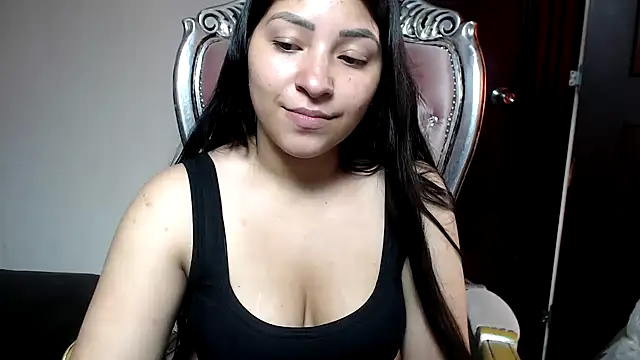 Snapshot of holly20a chatting on 01-10-25, 12:04 holly20a online show from 01-10-25, 12:04