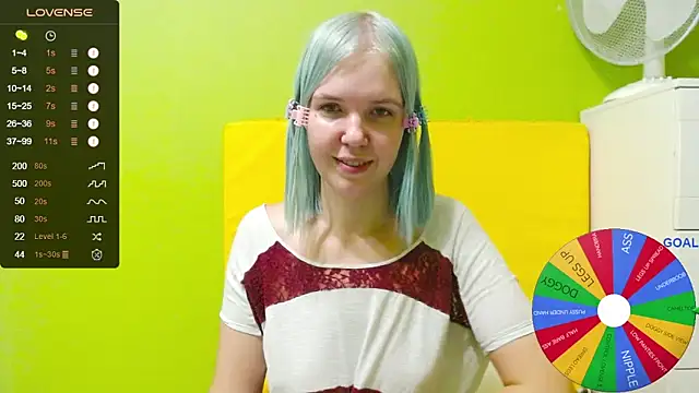 Snapshot of Ultra_Meow chatting on 10-26-25, 10:04 Ultra Meow online show from 10-26-25, 10:04