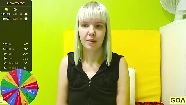 Snapshot of Ultra_Meow chatting on 11-27-25, 12:56 Ultra Meow online show from 11-27-25, 12:56