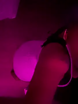 6lue6a6y69 online show from 11-23-25, 04:34