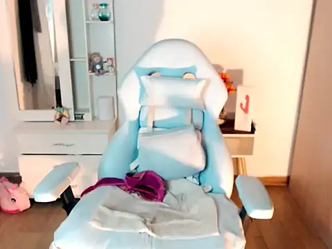 Snapshot of BOREAL_MOON chatting on 09-27-25, 03:11 BOREAL MOON online show from 09-27-25, 03:11