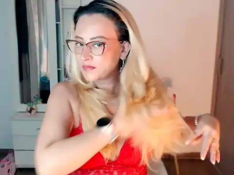 Snapshot of BOREAL_MOON chatting on 10-28-25, 09:39 BOREAL MOON online show from 10-28-25, 09:39