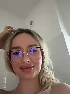 mollyxxx online show from 01-17-25, 05:32