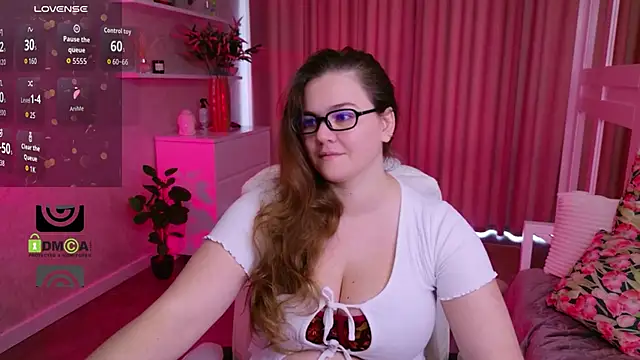 KellyKleine online show from 06-18-26, 06:46