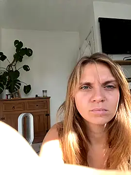 Snapshot of jessieamy chatting on 09-29-25, 11:04 jessieamy online show from 09-29-25, 11:04