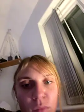 Snapshot of jessieamy chatting on 10-14-25, 07:47 jessieamy online show from 10-14-25, 07:47