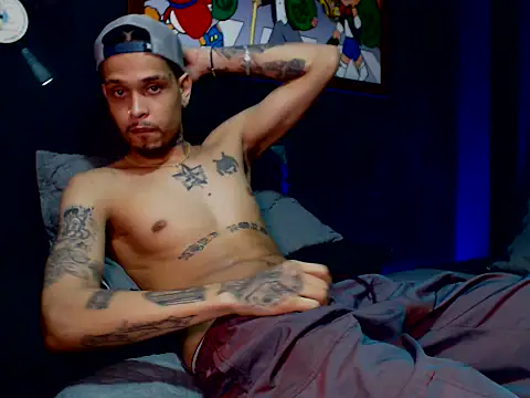 Snapshot of lilray99 chatting on 01-11-26, 12:21 lilray99 online show from 01-11-26, 12:21