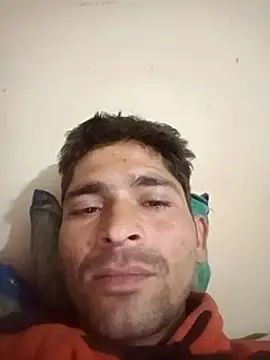 SunnyleoneBG online show from 12-19-24, 12:01