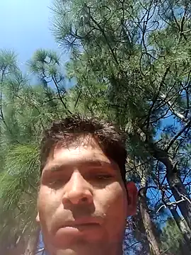 SunnyleoneBG online show from 12-26-24, 05:04