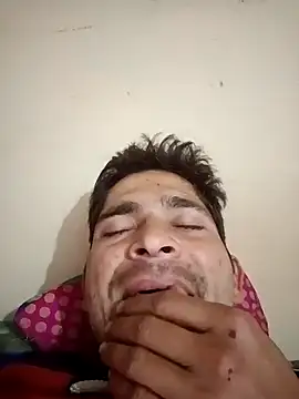 SunnyleoneBG online show from 12-31-24, 08:04