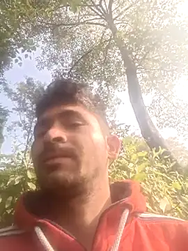 SunnyleoneBG online show from 10-22-25, 04:24