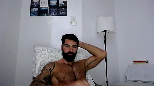 Verycutex online show from 10-30-25, 06:59