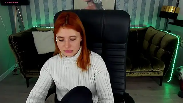 EmilyFoxxi online show from 12-20-24, 09:21
