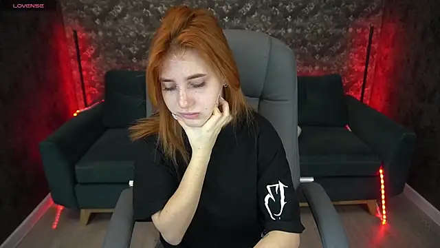 EmilyFoxxi online show from 01-04-25, 06:30