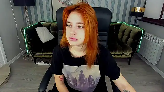 EmilyFoxxi online show from 01-15-25, 06:22