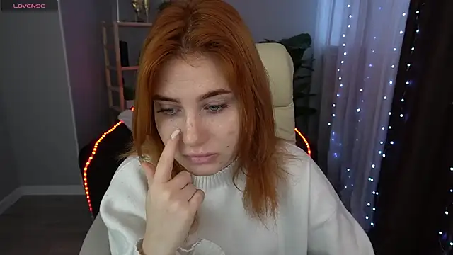 EmilyFoxxi online show from 01-26-25, 06:17