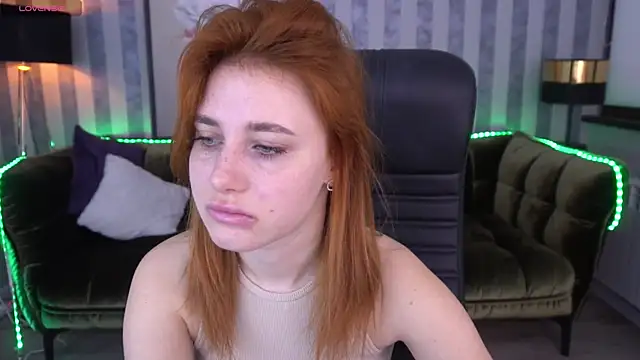 EmilyFoxxi online show from 02-10-25, 06:31