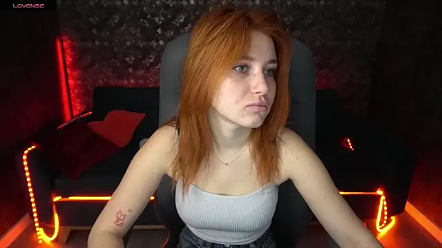 EmilyFoxxi online show from 03-05-25, 06:23