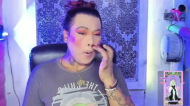 tsviolett online show from 10-17-25, 06:32