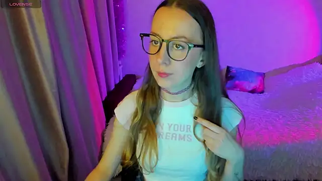 CurlySteph online show from 09-18-25, 06:43