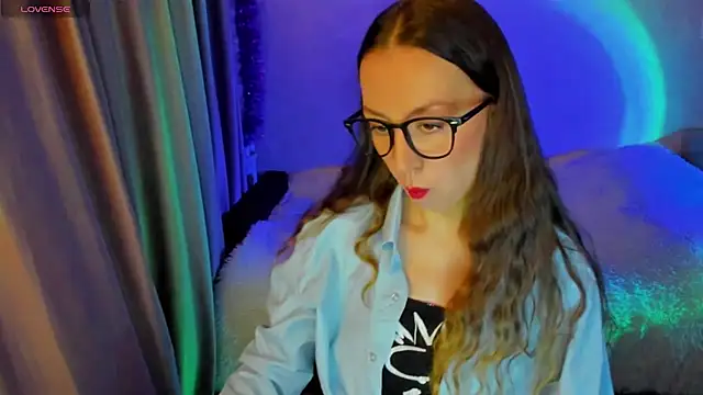 CurlySteph online show from 10-19-25, 06:08