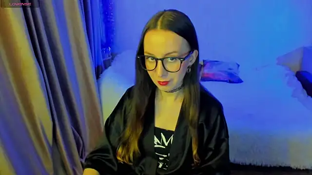 CurlySteph online show from 12-04-25, 08:28