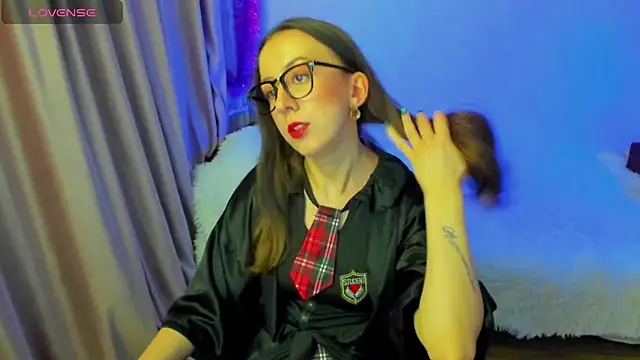 CurlySteph online show from 01-18-26, 05:06