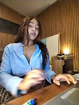 Colombiana219 online show from 06-05-26, 02:51