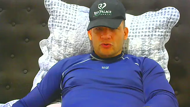 Snapshot of altenori112 chatting on 07-25-26, 01:30 altenori112 online show from 07-25-26, 01:30