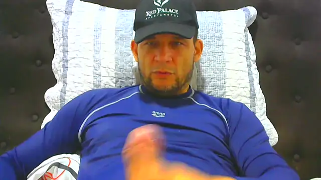 Snapshot of altenori112 chatting on 08-10-26, 01:42 altenori112 online show from 08-10-26, 01:42