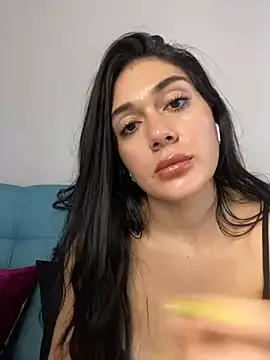 Snapshot of LaanaCooper chatting on 03-03-25, 03:53 LaanaCooper online show from 03-03-25, 03:53