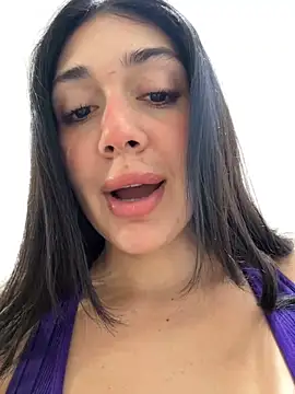 Snapshot of LaanaCooper chatting on 10-01-25, 07:31 LaanaCooper online show from 10-01-25, 07:31