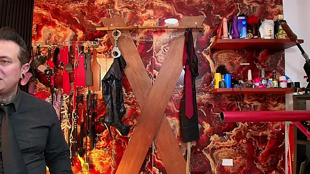 boy n girl online show from 10-21-25, 09:43