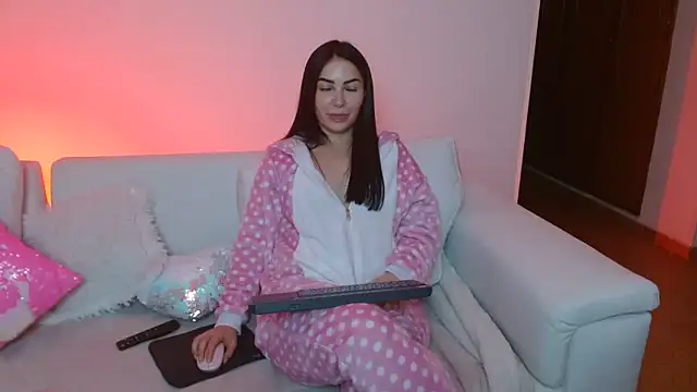 Snapshot of ariana28 chatting on 02-27-25, 11:48 ariana28 online show from 02-27-25, 11:48