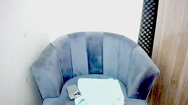 Snapshot of Sakura_Moe chatting on 12-04-25, 04:33 Sakura Moe online show from 12-04-25, 04:33