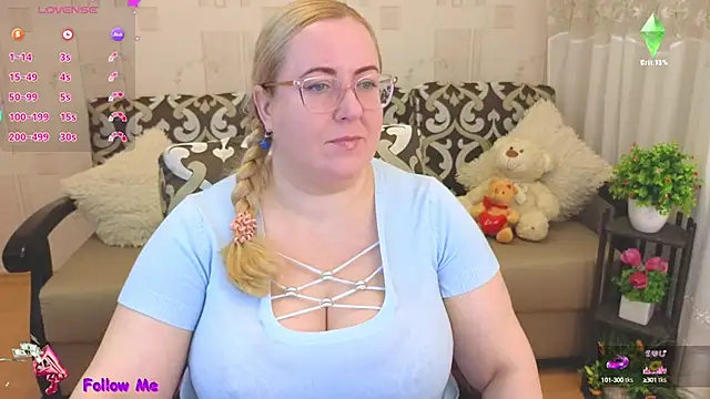 Ginesia online show from 02-01-25, 01:30